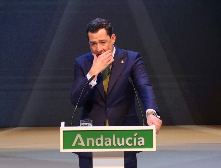 Juanma Moreno inicia la campaña electoral con un discurso llamando a los sentimientos en el 28-F Juanma Moreno inicia la campaña electoral con un discurso llamando a los sentimientos en el 28-F