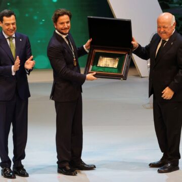 Discurso de Manuel Carrasco como Hijo Predilecto de Andalucía Discurso de Manuel Carrasco como Hijo Predilecto de Andalucía