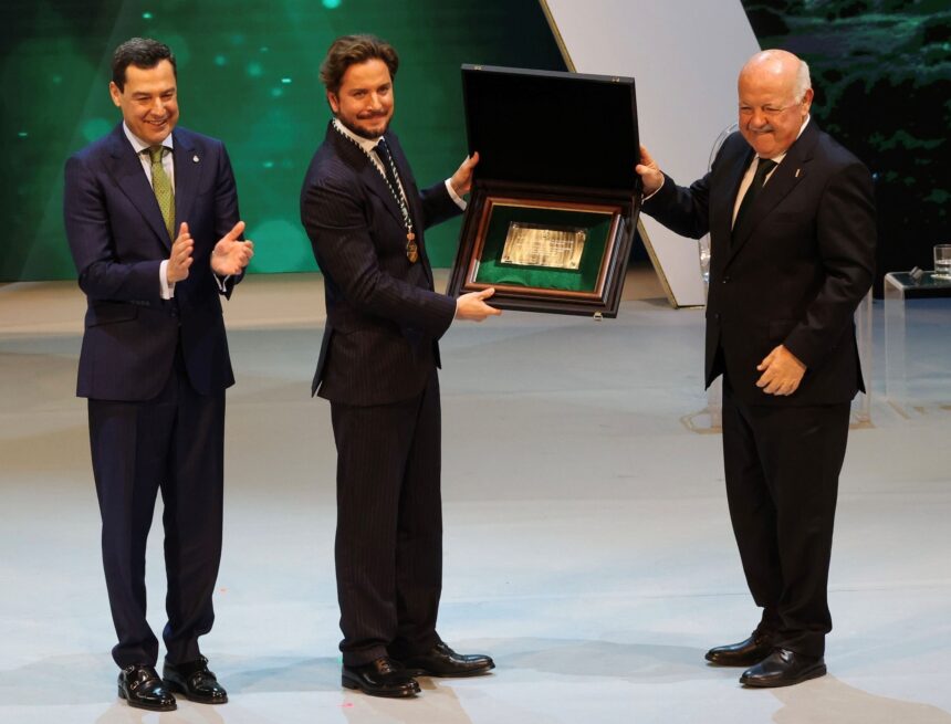 Discurso de Manuel Carrasco como Hijo Predilecto de Andalucía Discurso de Manuel Carrasco como Hijo Predilecto de Andalucía