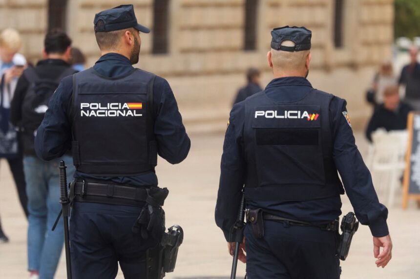 Un menor apuñala a un hombre de 34 años en una vivienda de Campanillas, en Málaga