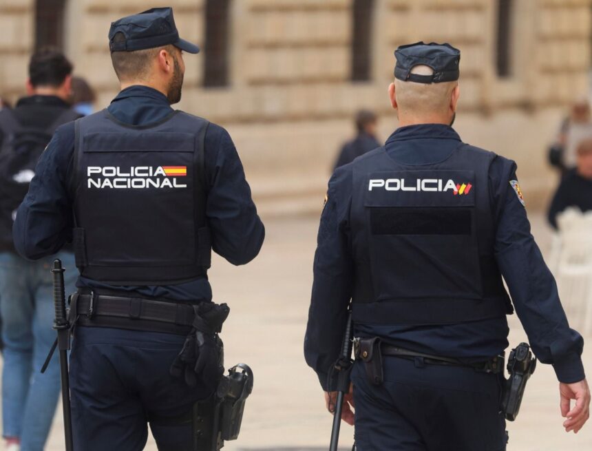 Un menor apuñala a un hombre de 34 años en una vivienda de Campanillas, en Málaga