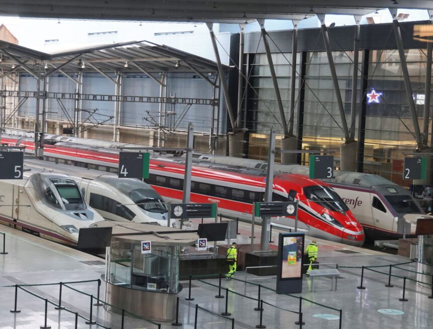 Málaga seguirá sin alta velocidad a las puertas de la Semana Santa Málaga seguirá sin alta velocidad a las puertas de la Semana Santa