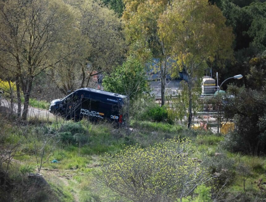 Policías desplazados desde Madrid y agentes de subsuelo buscan a Alejandro en Ronda