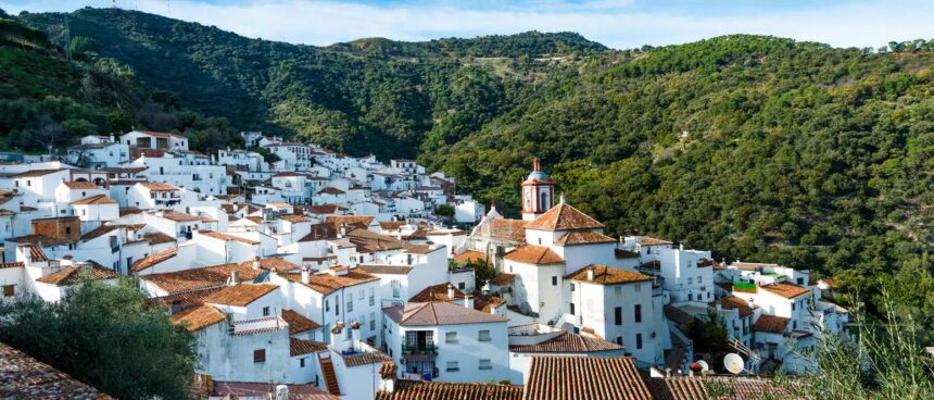 Un trabajador muerto y otro herido grave al caer un muro en una obra en Benarrabá