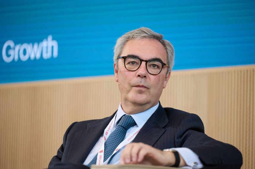 El presidente de Unicaja dice que los mercados se han acostumbrado a cierta incertidumbre