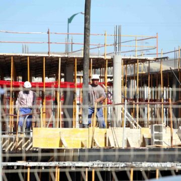 Un piso nuevo en Málaga cuesta más de 240.000 euros y se lleva el 72% del sueldo medio
