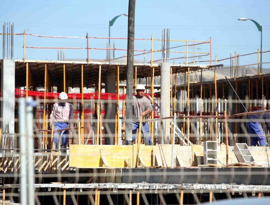 Un piso nuevo en Málaga cuesta más de 240.000 euros y se lleva el 72% del sueldo medio