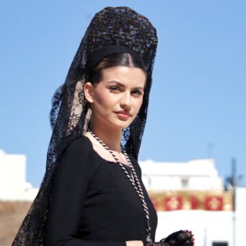 Paloma Fernández, la influencer que es una 'estrella' del Martes Santo de Málaga: el video con su padre se volvió viral Paloma Fernández, la influencer que es una ‘estrella’ del Martes Santo de Málaga: el video con su padre se volvió viral
