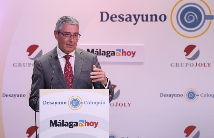 Francisco Salado: «Perderemos 195.000 turistas con el corte del AVE si nos fiamos de la fecha de Adif»