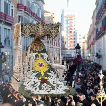 Martes Santo en Málaga, en directo: Martes Santo completo con todas las cofradías en la calle