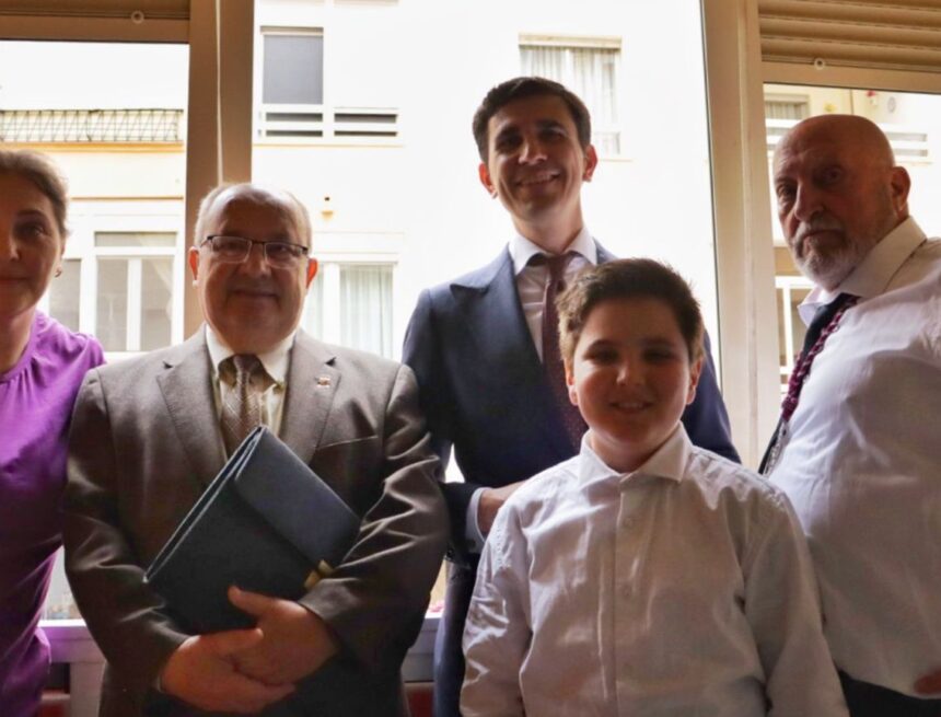 De abuelos a nietos: amor y devoción por el Cautivo y la Trinidad de Málaga De abuelos a nietos: amor y devoción por el Cautivo y la Trinidad de Málaga