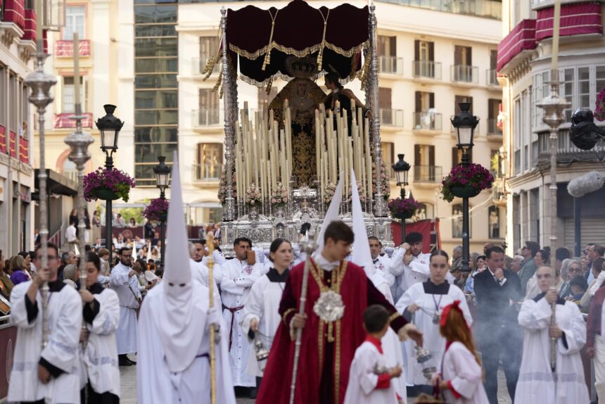 Itinerarios y horario de las procesiones del Domingo de Ramos en Málaga | Semana Santa 2026
