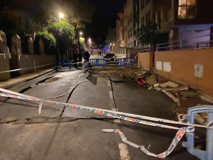 La rotura de la tubería en la Victoria obliga a cambios en el itinerario de los autobuses durante las procesiones