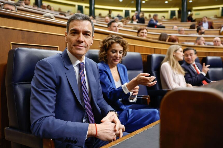 Pedro Sánchez deberá remodelar su Gobierno con urgencia ante la salida de su vicepresidenta