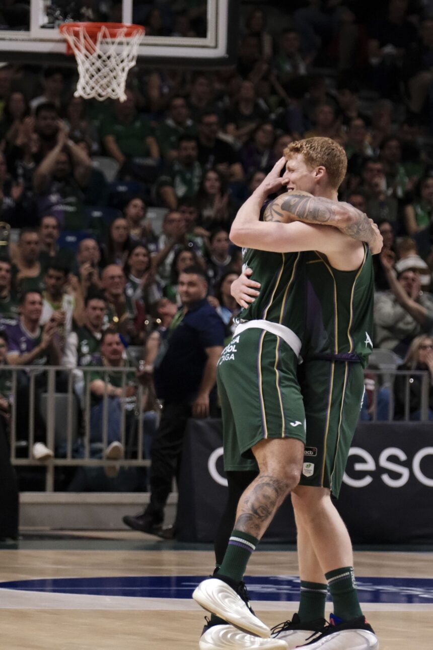 Unicaja-Casademont Zaragoza: Perry sonríe, el Unicaja baila (112-89)
