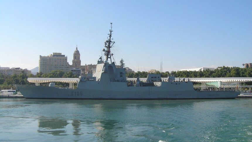 Las visitas al puerto de Málaga de la fragata ‘Cristóbal Colón’ destinada a Chipre