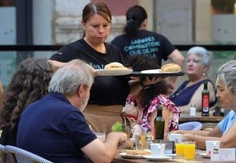 Málaga lidera el crecimiento empresarial pese al escaso peso industrial
