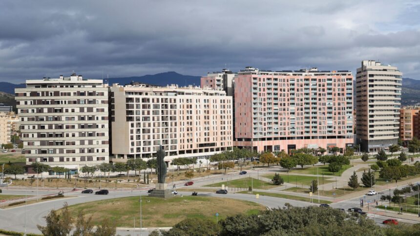 Buscan al autor de un asalto violento a un trabajador de un salón de juegos en Teatinos, en Málaga