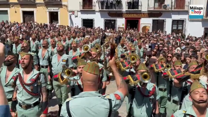 Antequera escucha a la Legión cantar el Novio de la Muerte este Miércoles Santo