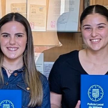 Lucía y Belén, las dos estudiantes que devolvieron una cartera con más de 1.000 euros: «Nos gustaría que hicieran lo mismo»