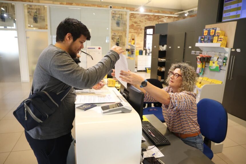 Regularización de inmigrantes en Málaga: «Con la primera nómina, a celebrarlo»