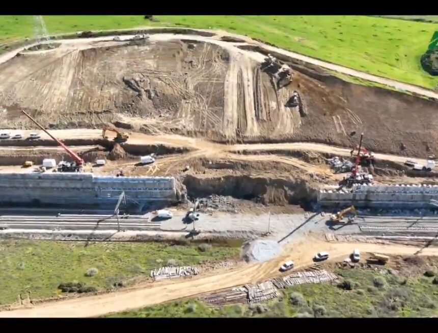 Así avanzan, desde el aire, las obras en Álora por el corte del AVE entre Málaga y Madrid Así avanzan, desde el aire, las obras en Álora por el corte del AVE entre Málaga y Madrid