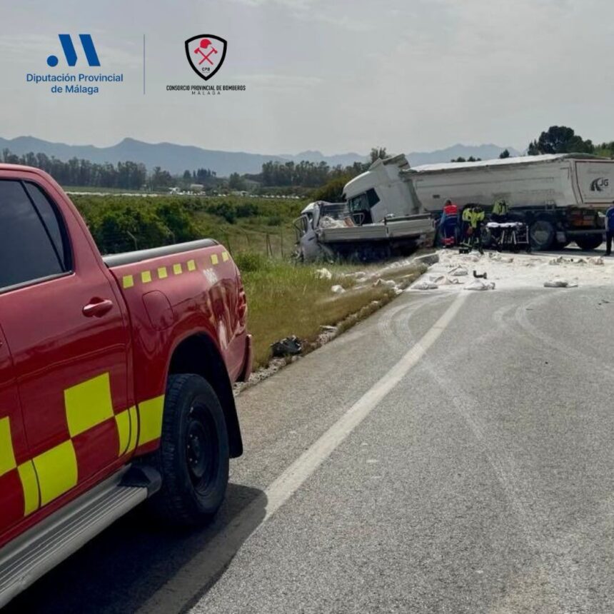 Reabierta la A-357 tras siete horas cortada por el choque en el que murió un joven de 23 años