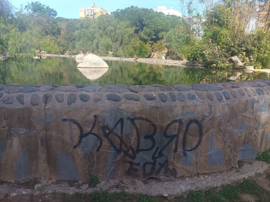 ‘Kabro’, el grafitero buscado en Marbella, deja ya más de 20.000 euros en daños