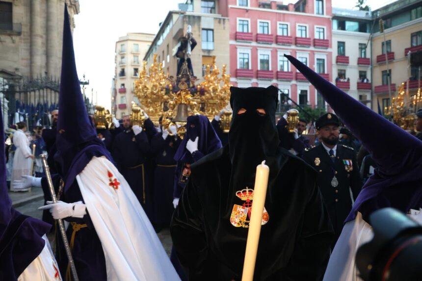 Miércoles Santo en Málaga, en directo: siete cofradías recorren la ciudad