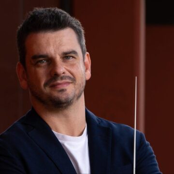 Muere a los 43 años el director de orquesta malagueño Víctor Eloy López, figura clave de la nueva dirección española
