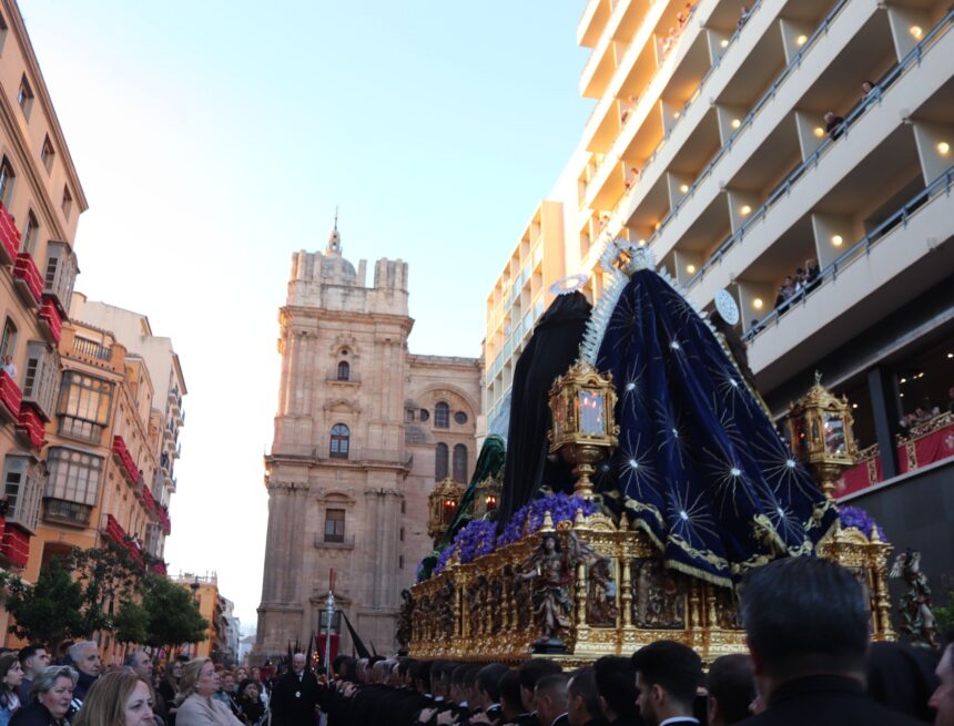 Horarios e itinerarios de las procesiones del Viernes Santo de Málaga | Semana Santa 2026