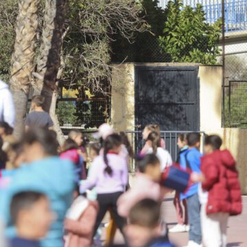 Una huelga deja sin atender a niños autistas en los colegios de Málaga Una huelga deja sin atender a niños autistas en los colegios de Málaga