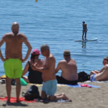 El calor se queda en Málaga, con los termómetros a más de 25 grados este fin de semana El calor se queda en Málaga, con los termómetros a más de 25 grados este fin de semana