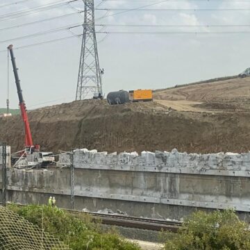 AVE a Málaga: cronología de una obra de “bigotes” que mueve tierra para 80 piscinas olímpicas AVE a Málaga: cronología de una obra de “bigotes” que mueve tierra para 80 piscinas olímpicas