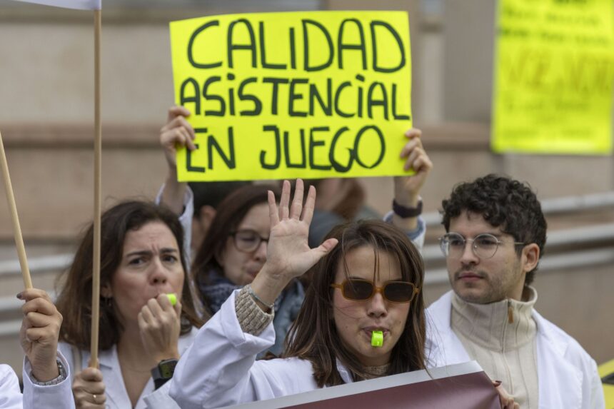 Baile de cifras en el seguimiento de la huelga de médicos de Málaga