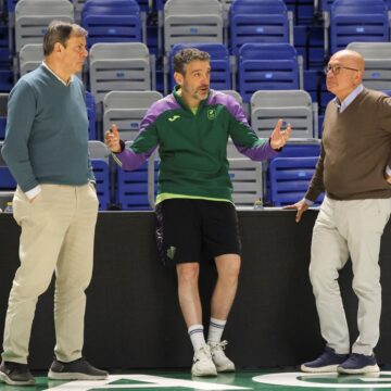 El Unicaja futuro en el que se trabaja: Ibon Navarro, Pantzar, plantilla larga y sangre joven