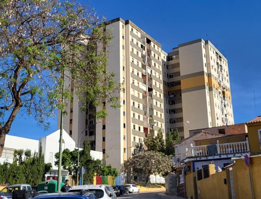 Cabriel, 27, el proyecto que iba a cambiar la Palmilla, se tambalea: valoran demolerlo para hacer una plaza Cabriel, 27, el proyecto que iba a cambiar la Palmilla, se tambalea: valoran demolerlo para hacer una plaza