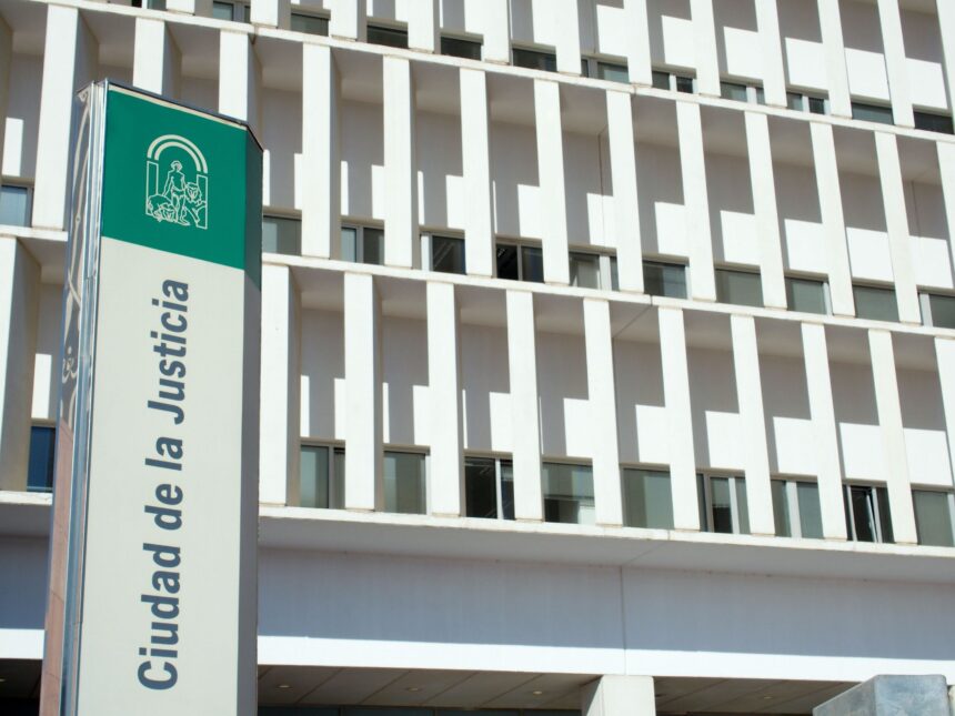 Tres años de prisión a una mujer por apuñalar a otra en Benalmádena
