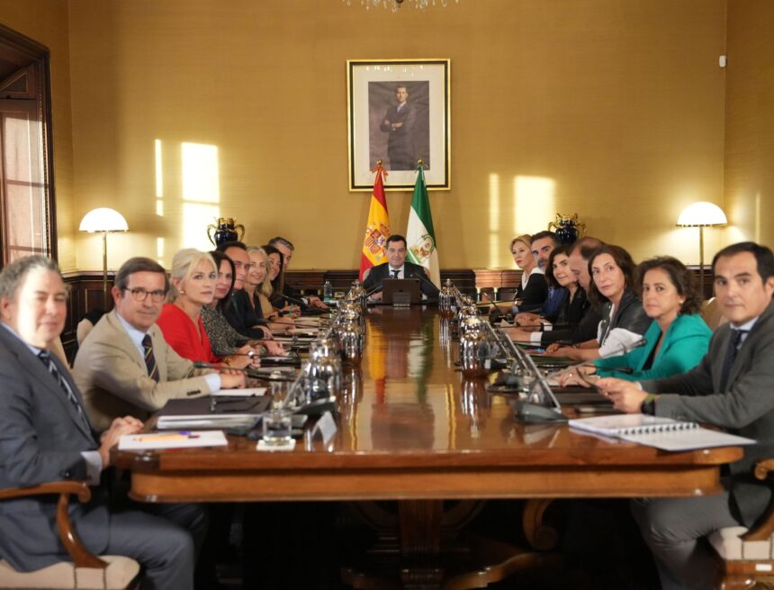 El Gobierno andaluz aprueba incluso entre los votantes socialistas