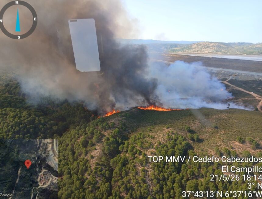 Los desalojados de Canillas de Aceituno regresan a sus casas tras estabilizarse el incendio