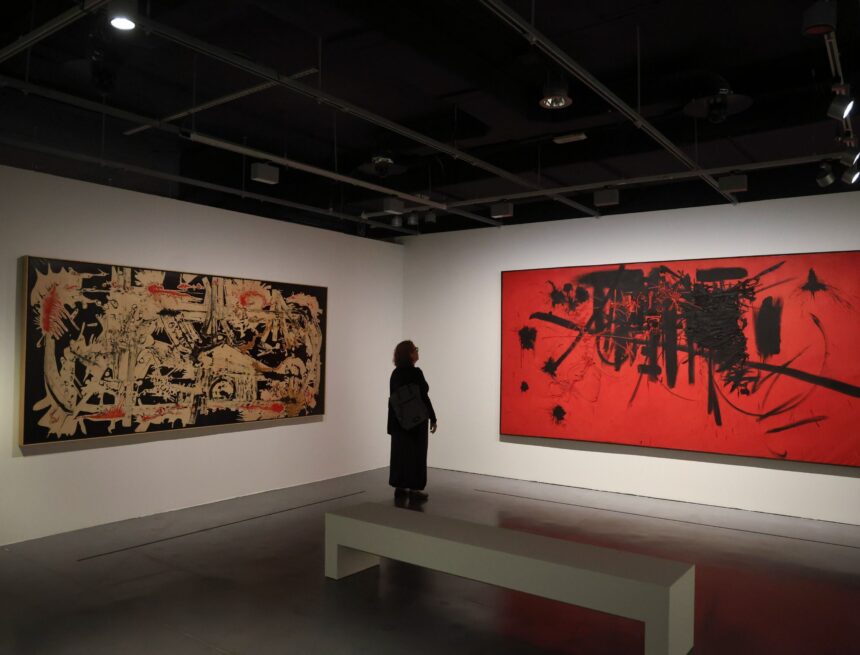 El Centro Pompidou Málaga explora con ‘El gesto y la materia’ el grito abstracto que revolucionó la pintura en la posguerra