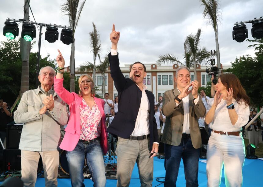 Juanma Moreno cierra la campaña en busca de los cuatro escaños en el aire: «Va a depender de la última canasta»