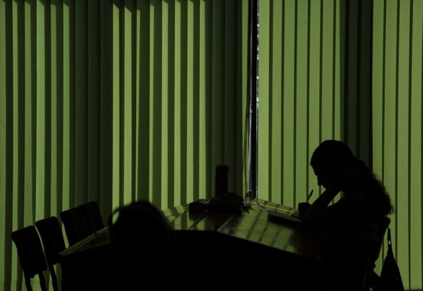 Los estudiantes de la UMA se preparan para los exámenes: «10 o 12 horas de estudio son inviables»