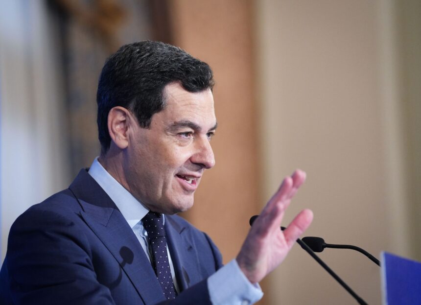 Juanma Moreno: «Andalucía está dispuesta a ayudar» en la crisis del hantavirus