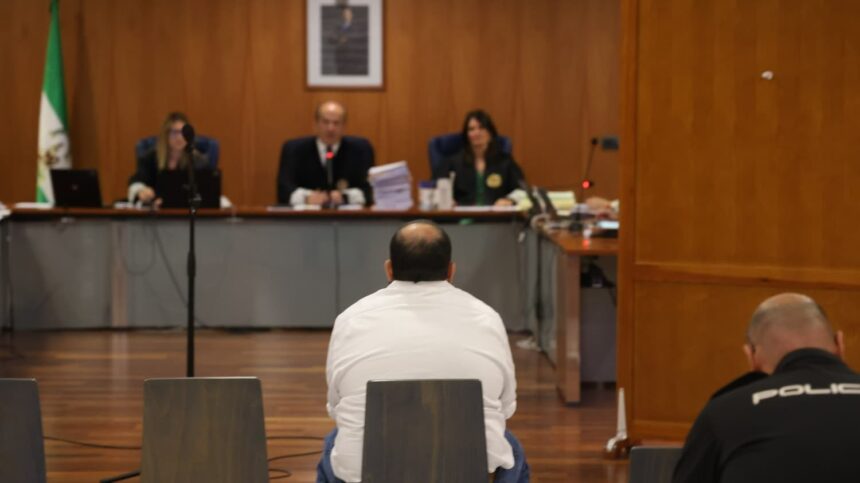 El sacerdote acusado de agredir sexualmente a cuatro mujeres en Málaga alega a una »manipulación» de los vídeos