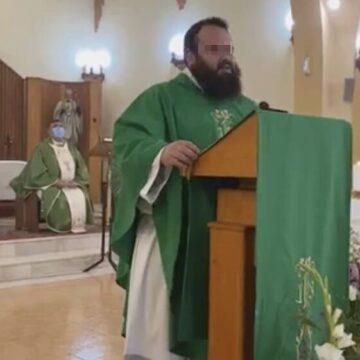 El sacerdote acusado de agredir sexualmente a 4 mujeres será juzgado este lunes en Málaga