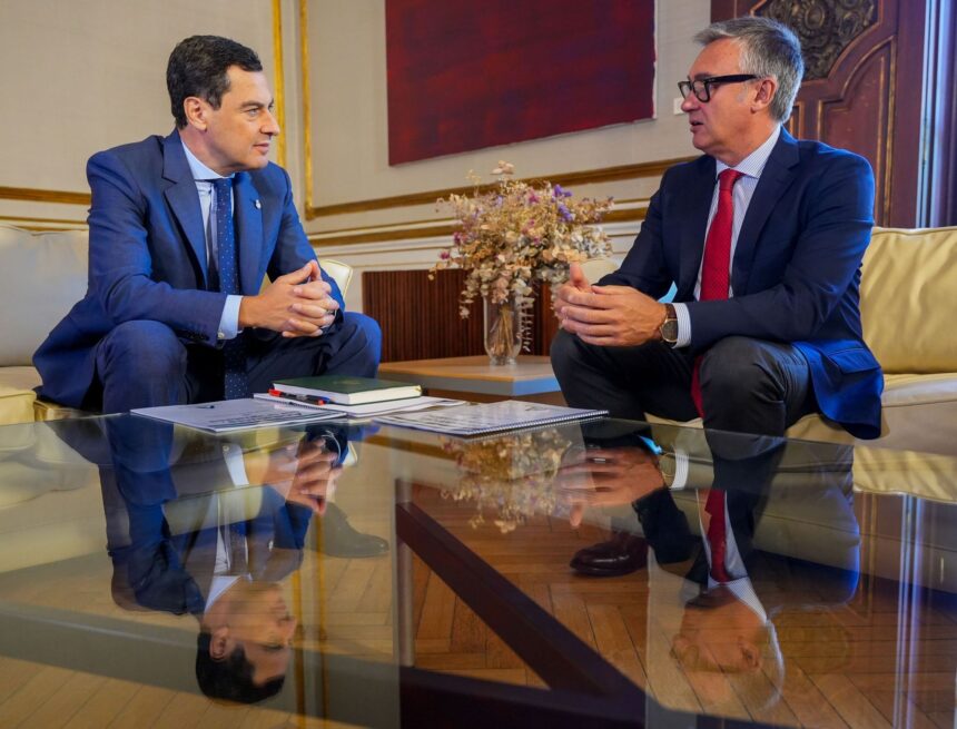 Las coaliciones no convencen, pero gana la de PP y Vox con un 38%