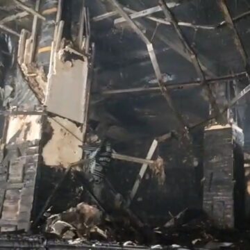 Así ha quedado el hotel Ibis y el Le Grand Café Centro tras el incendio