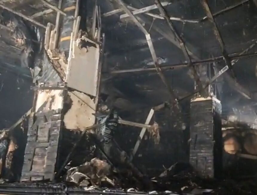 Así ha quedado el hotel Ibis y el Le Grand Café Centro tras el incendio