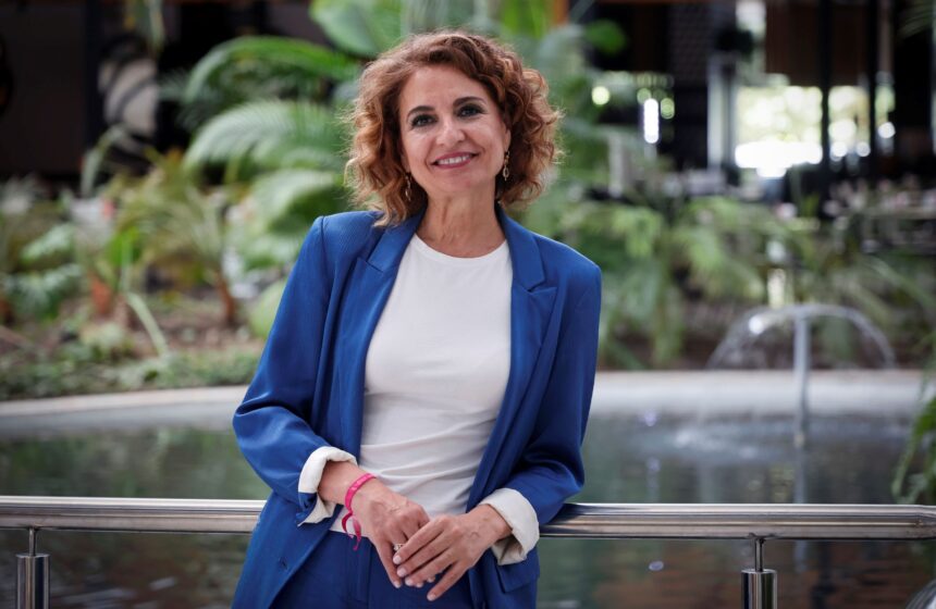 María Jesús Montero: «Moreno Bonilla pide un voto de estabilidad y es de resignación»